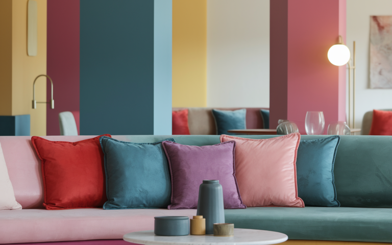Comment harmoniser les couleurs de décoration dans un salon ?